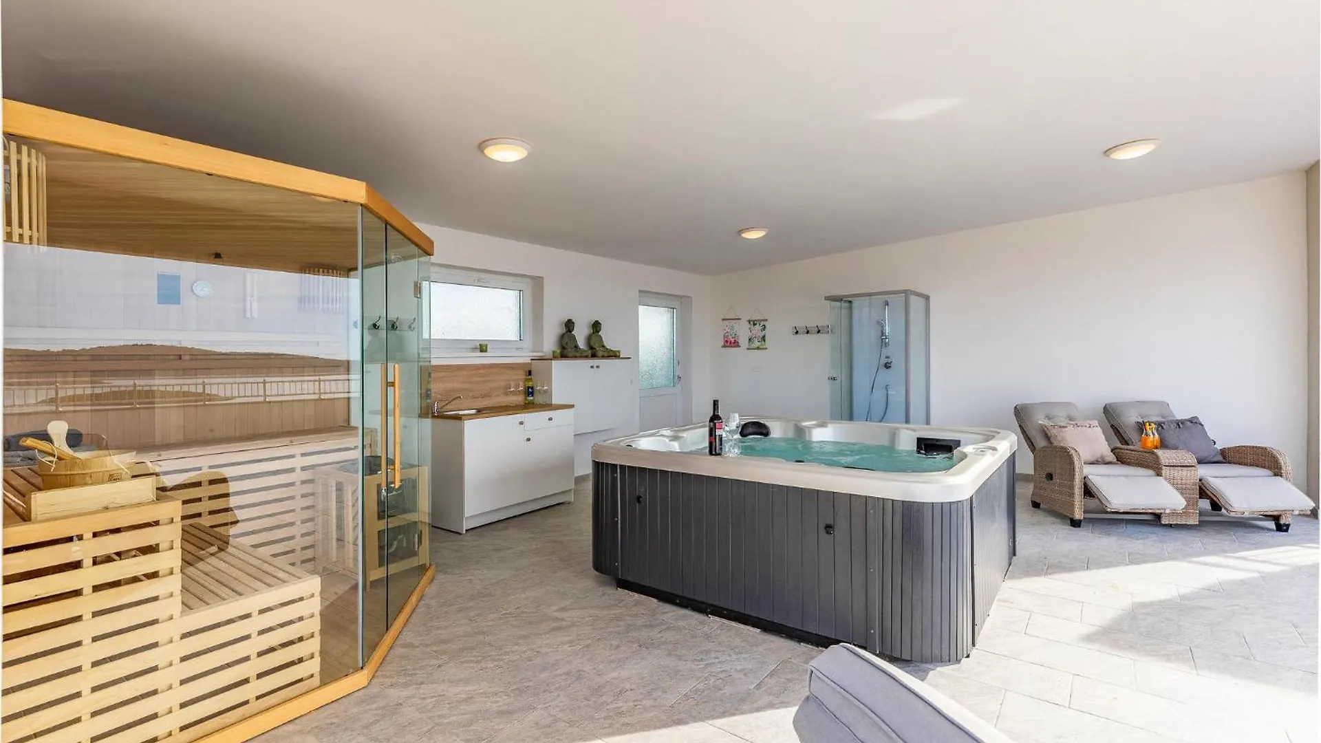 4 Bedroom Gorgeous Home In Pomer