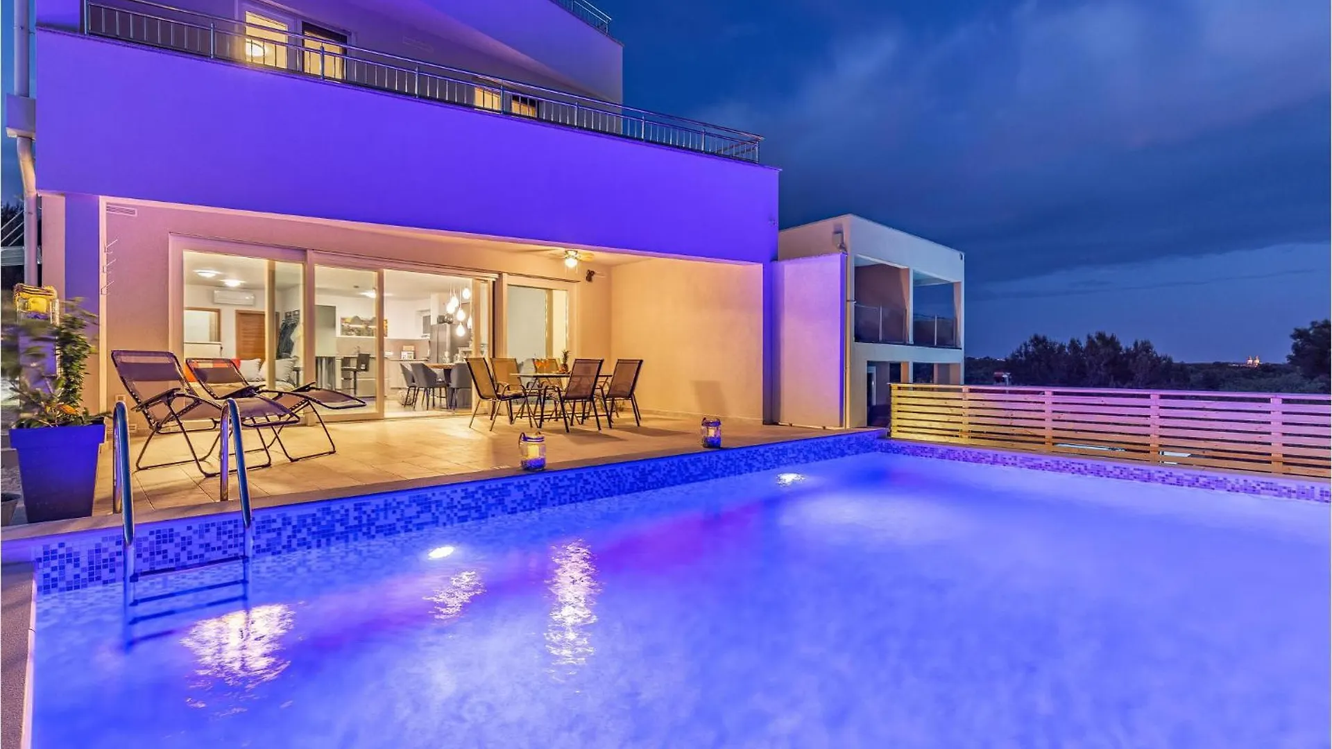 4 Bedroom Gorgeous Home In Pomer 0*,  Croatia