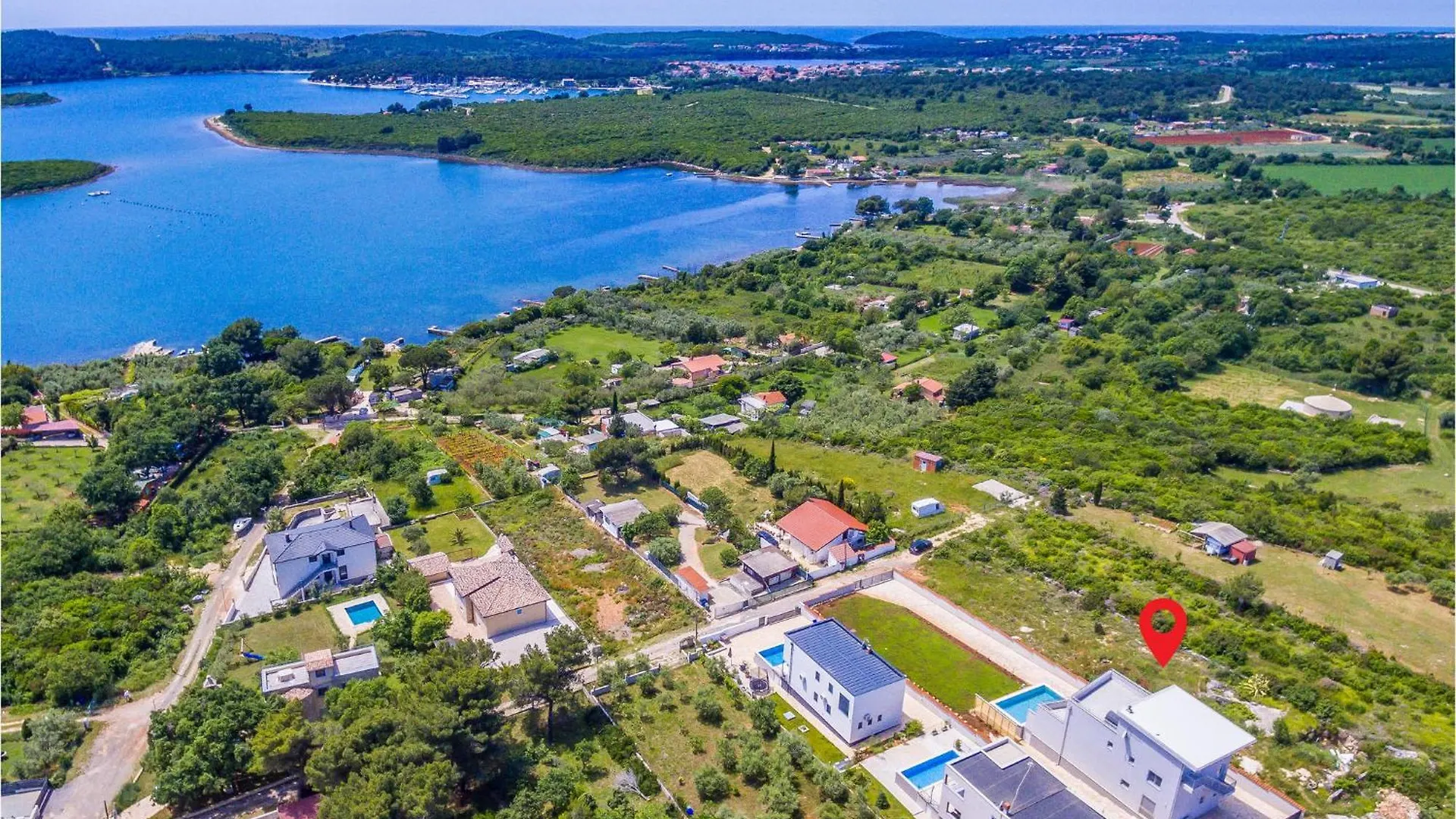 4 Bedroom Gorgeous Home In Pomer