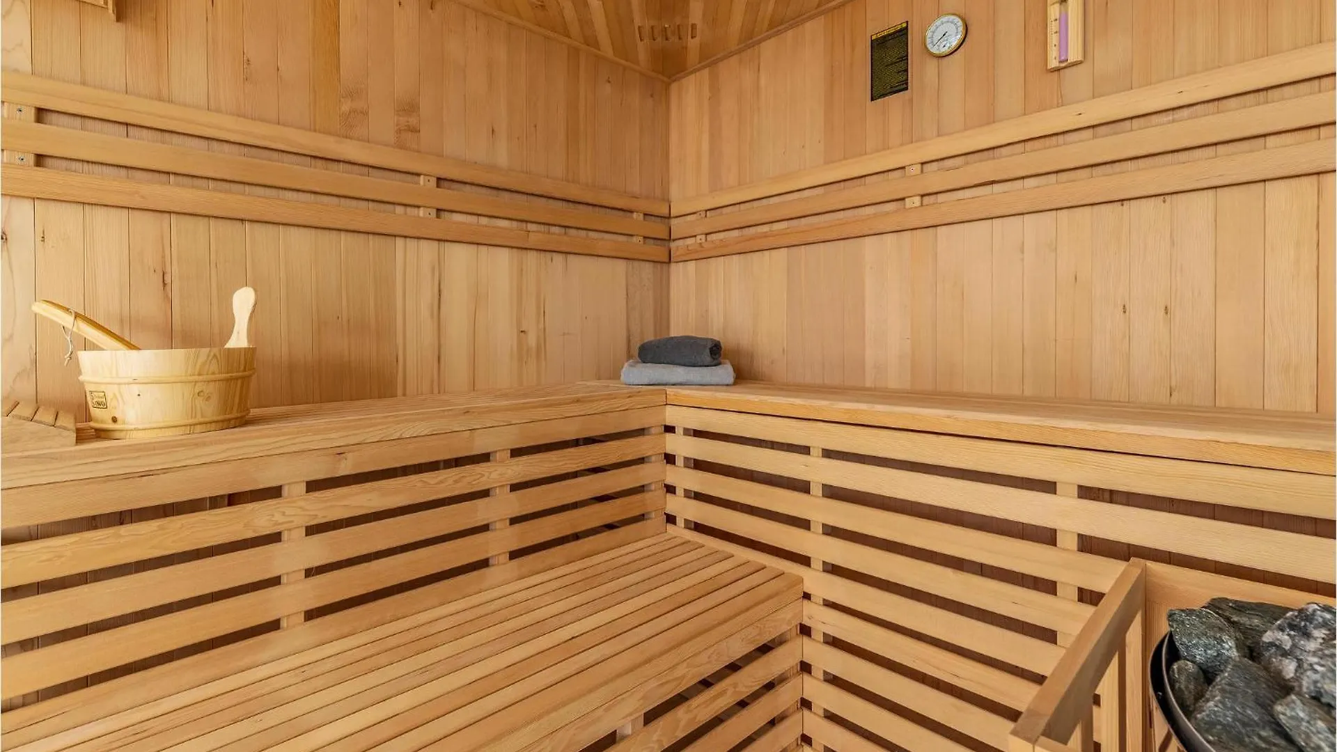 4 Bedroom Gorgeous Home In Pomer Holiday home