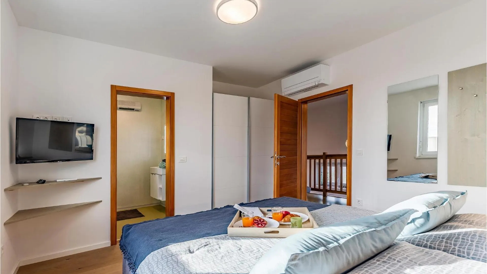 Holiday home 4 Bedroom Gorgeous Home In Pomer