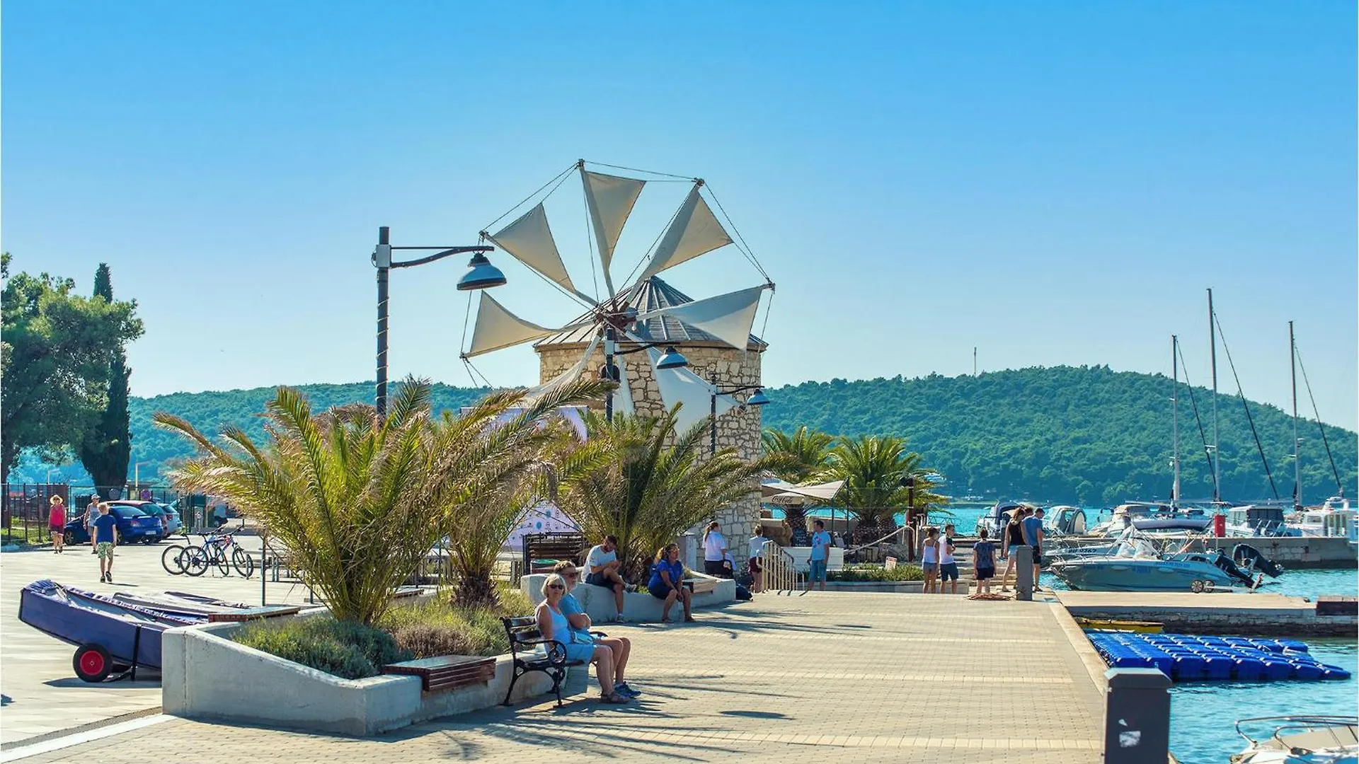 Holiday home 4 Bedroom Gorgeous Home In Pomer Croatia